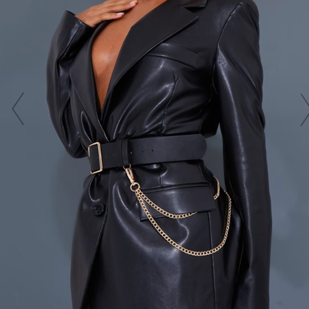 NWT Black Chain Waist (adjustable)